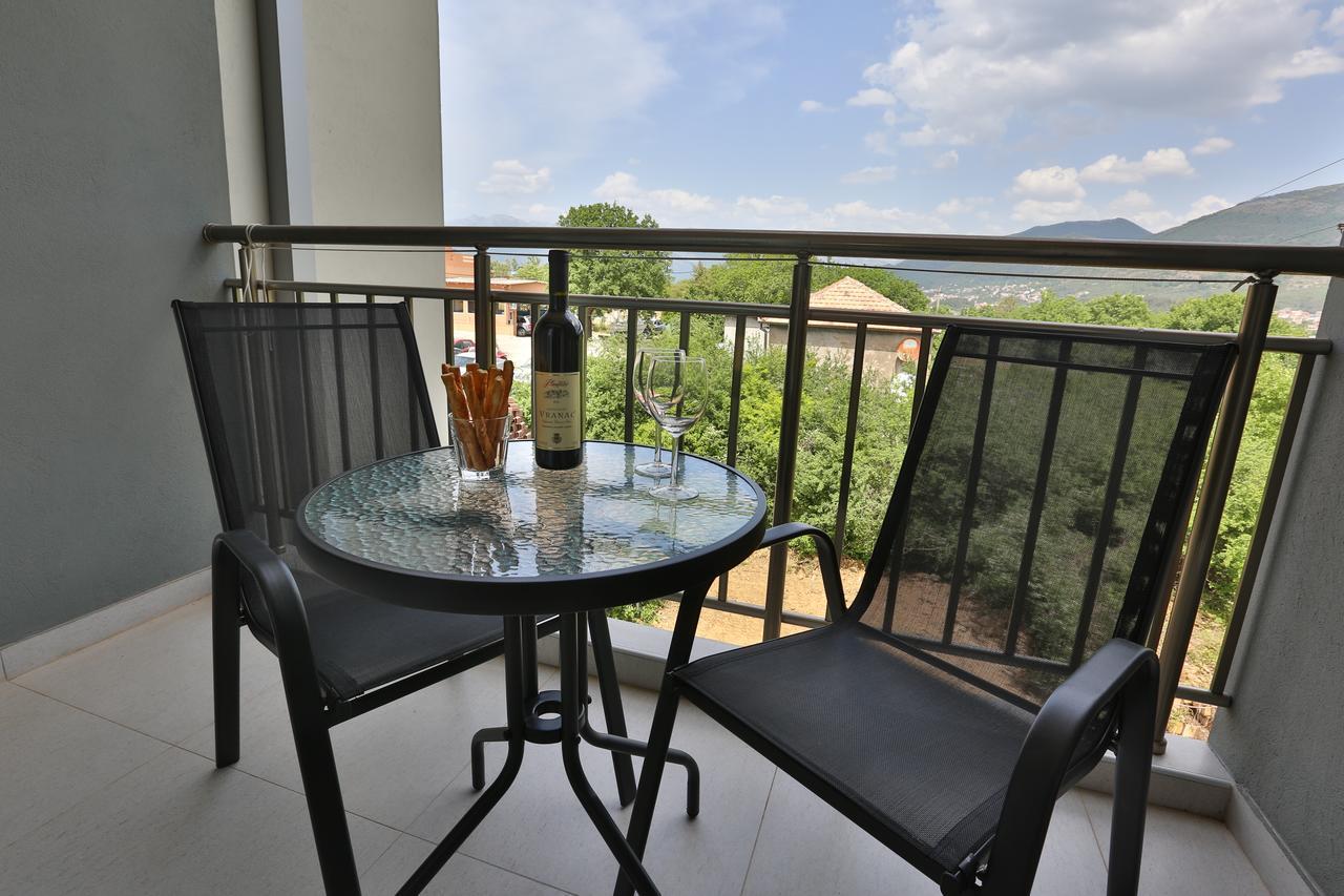 Kristina Apartments Tivat Exterior foto