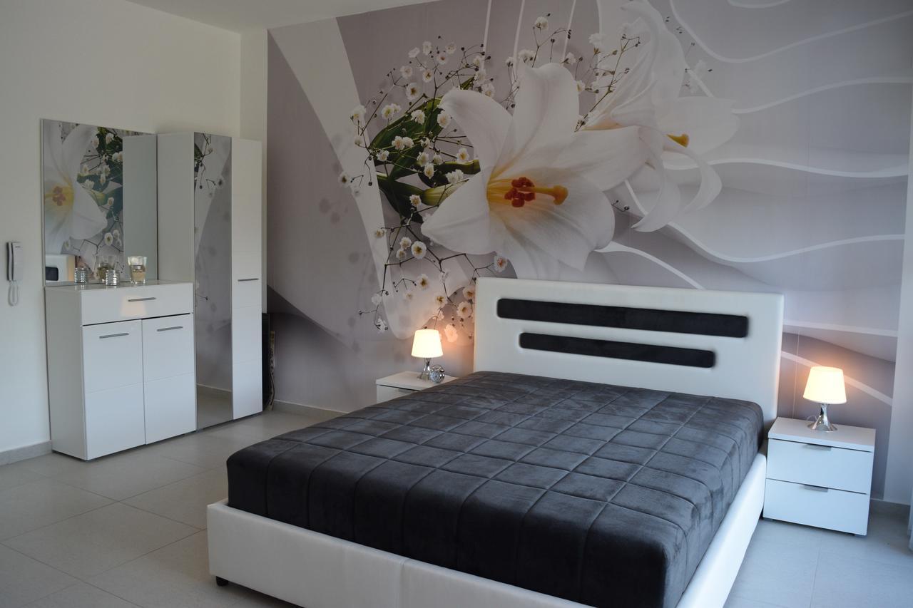 Kristina Apartments Tivat Habitación foto