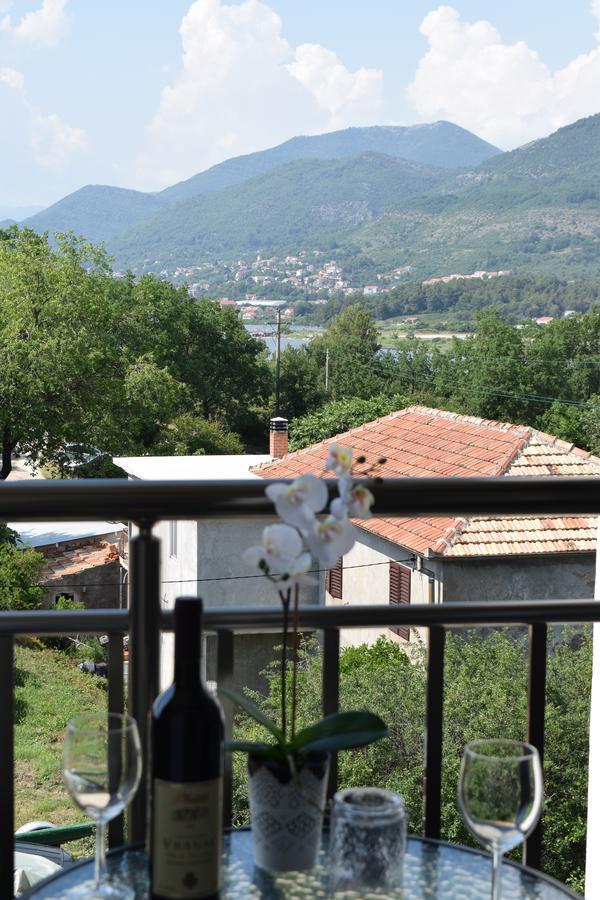 Kristina Apartments Tivat Exterior foto
